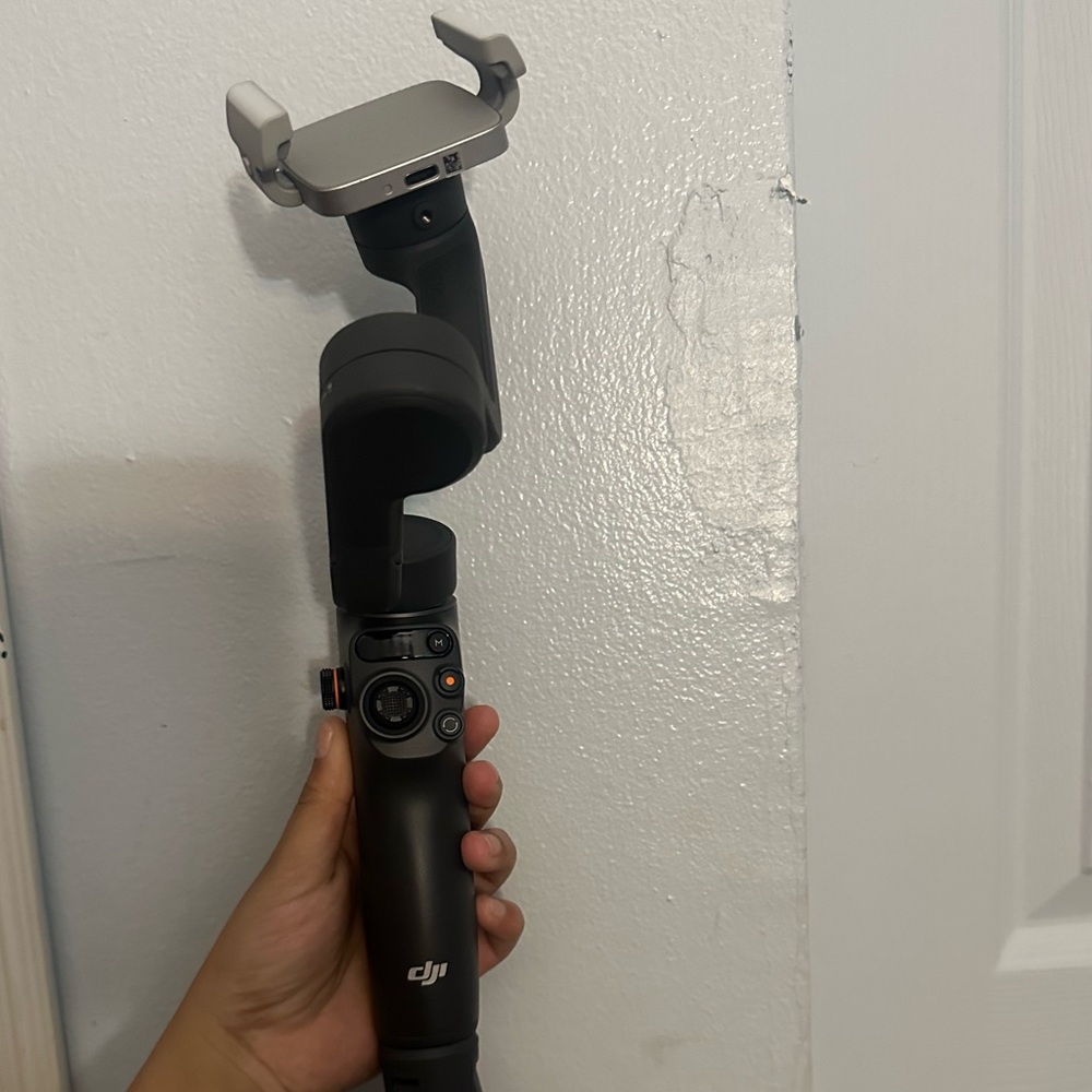SOLD - Osmo mobile 6